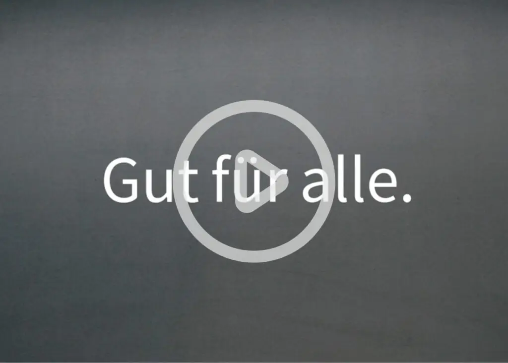 Text auf grauem Hintergrund mit der Aufschrift Gut für alle und einem Play-Symbol, das auf ein Video hinweist. Ideal für Inhalte zu Inklusion und Zugänglichkeit.